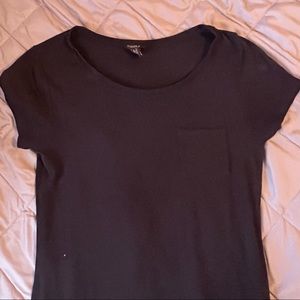 Black short-sleeved top